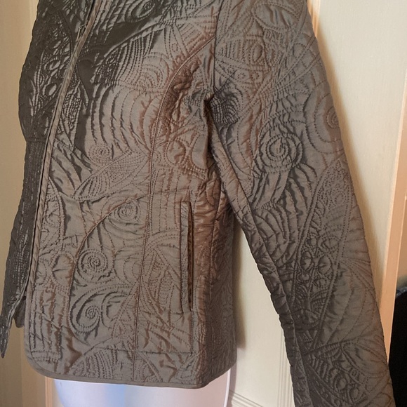 CHICO’S Size 0 luxury jacket. - Picture 2 of 7